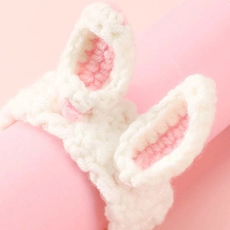 bracelet kawai oreillles de lapin crochet rose et blanc